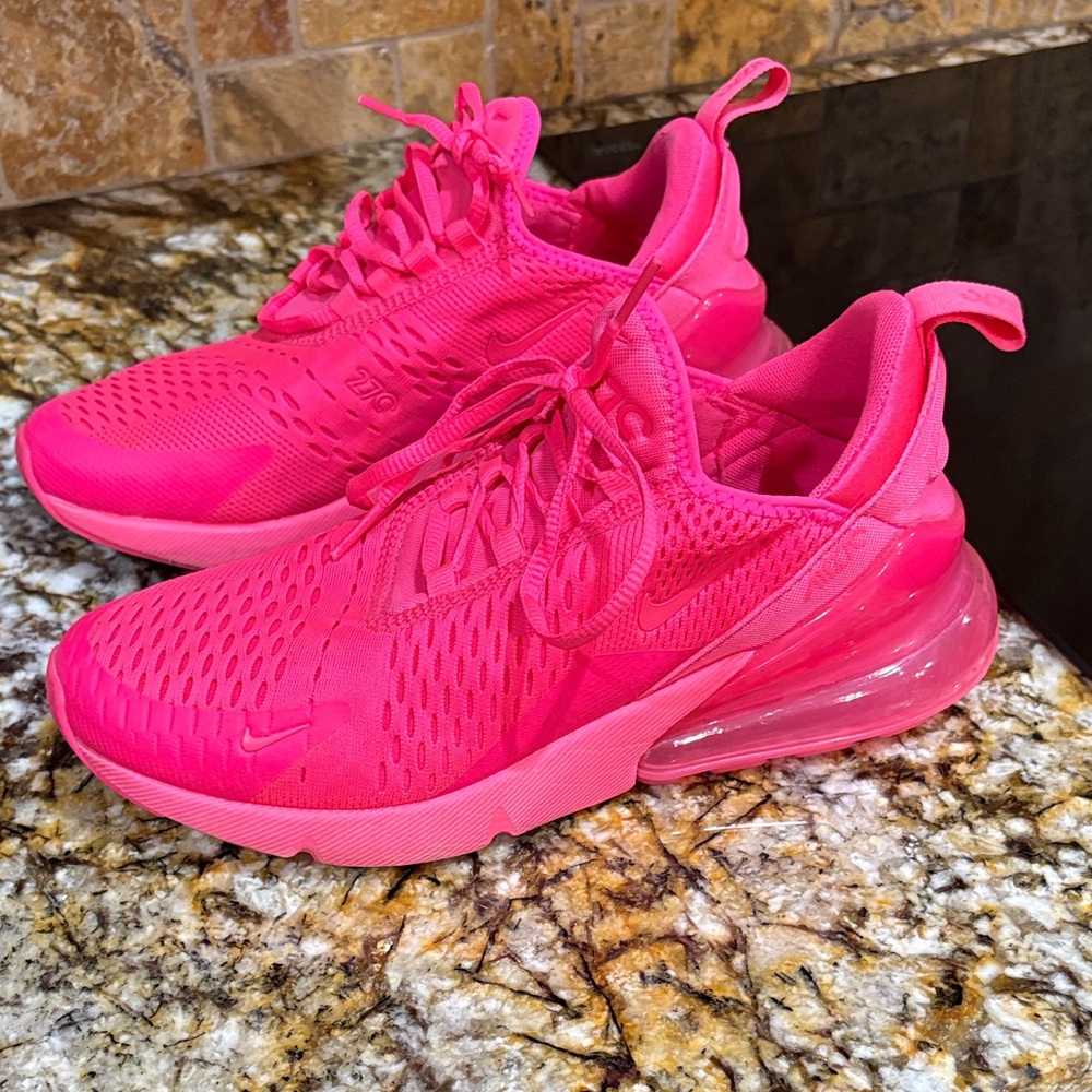 Nike Air Max 270 Hot Pink Sneakers
